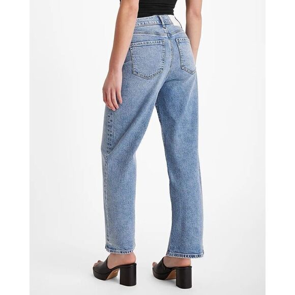 Express Jeans NWT Size‎ 16 Relaxed Tapered Mid Rise Straight Ankle Light Denim - Picture 2 of 15